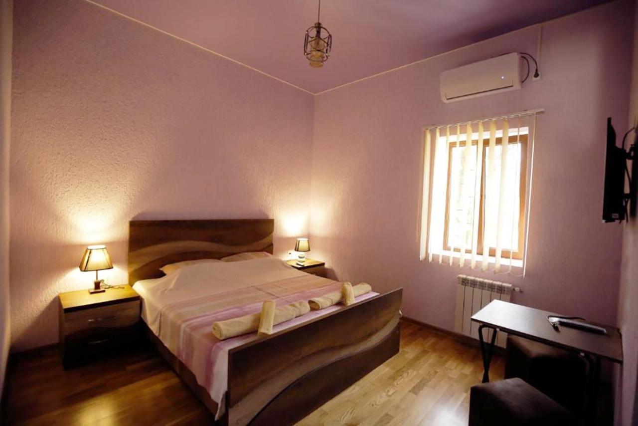 Nickos Hotel 库塔伊西 外观 照片
